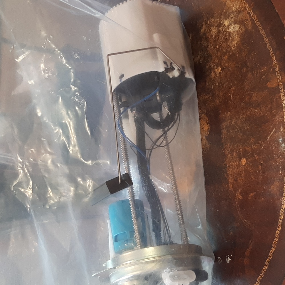2007 GMC Sierra 1500 Precision fuel pump 5.3 liter New in package
